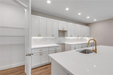 Villa ou maison à vendre à Palm Coast, Floride: 4 chambres, 203.18 m2 № 2302894 - photo 8
