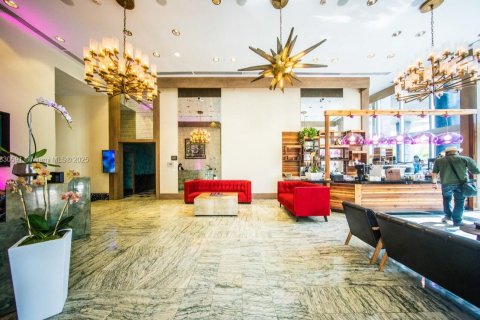 Condominio en venta en Miami, Florida, 2 dormitorios, 139.35 m2 № 1935511 - foto 18