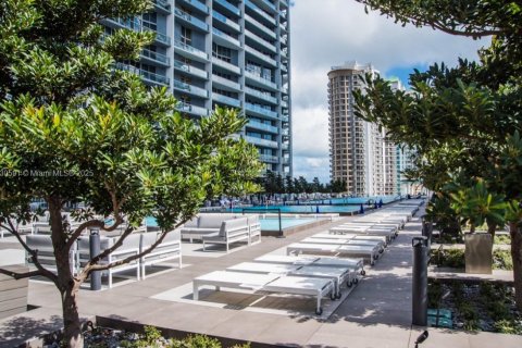 Condominio en venta en Miami, Florida, 2 dormitorios, 139.35 m2 № 1935511 - foto 15