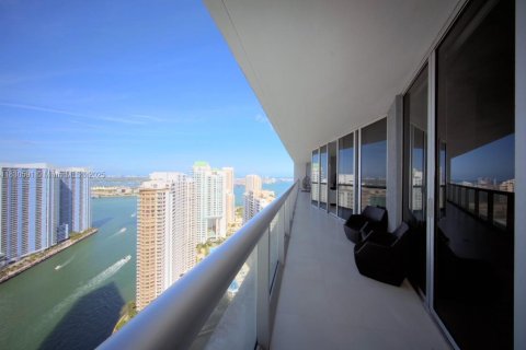 Condominio en venta en Miami, Florida, 2 dormitorios, 139.35 m2 № 1935511 - foto 3