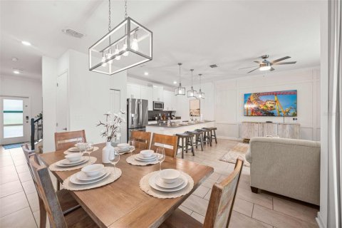 Adosado en venta en Kissimmee, Florida, 4 dormitorios, 176.7 m2 № 1917792 - foto 8