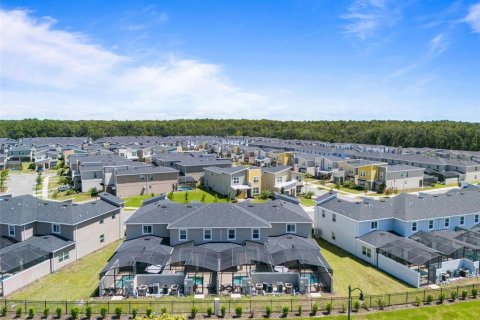 Adosado en venta en Kissimmee, Florida, 4 dormitorios, 176.7 m2 № 1917792 - foto 28