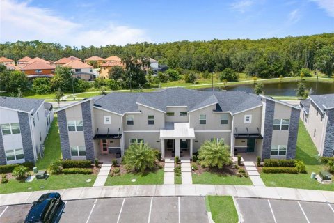 Adosado en venta en Kissimmee, Florida, 4 dormitorios, 176.7 m2 № 1917792 - foto 2