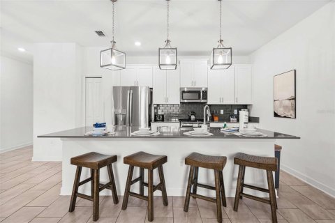 Adosado en venta en Kissimmee, Florida, 4 dormitorios, 176.7 m2 № 1917792 - foto 11