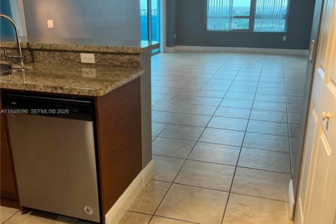 Снять в аренду кондоминиум в Санрайз, Флорида 3 спальни, 143.63м2, № 2006372 - фото 4