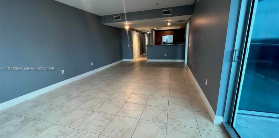 Кондоминиум с 3 спальнями в Санрайз, Флорида № 2006372