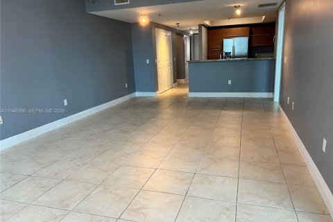 Снять в аренду кондоминиум в Санрайз, Флорида 3 спальни, 143.63м2, № 2006372 - фото 2