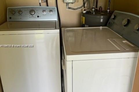 Villa ou maison à louer à Tamarac, Floride: 2 chambres, 80.27 m2 № 1948395 - photo 13