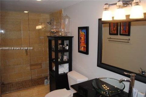 Condominio en venta en Miami, Florida, 2 dormitorios, 126.53 m2 № 1951539 - foto 5