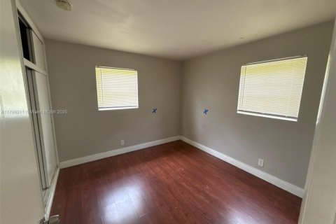 Casa en venta en Lauderhill, Florida, 4 dormitorios, 120.77 m2 № 1676586 - foto 15