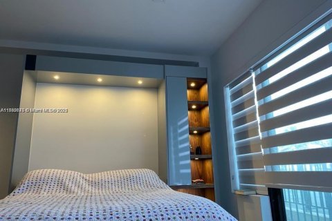 Condominio en venta en Miami Beach, Florida, 32.52 m2 № 1944074 - foto 25