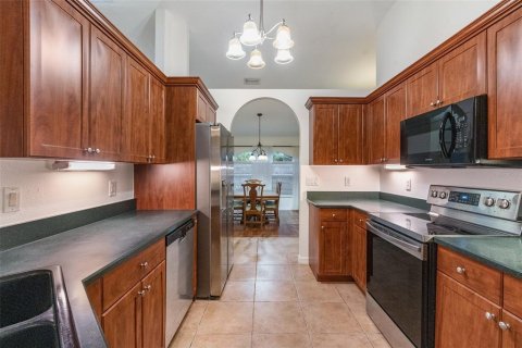 House in South Daytona, Florida 3 bedrooms, 159.7 sq.m. № 1908203 - photo 21