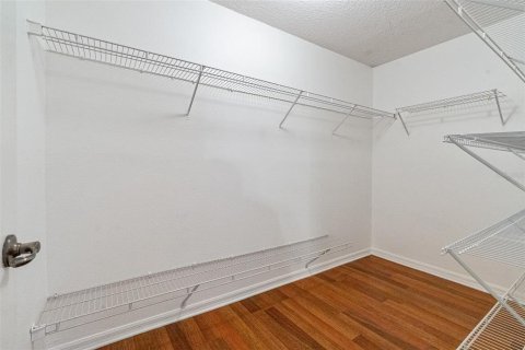 House in South Daytona, Florida 3 bedrooms, 159.7 sq.m. № 1908203 - photo 30
