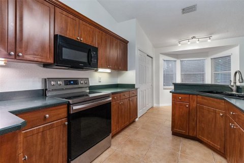House in South Daytona, Florida 3 bedrooms, 159.7 sq.m. № 1908203 - photo 22