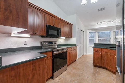 House in South Daytona, Florida 3 bedrooms, 159.7 sq.m. № 1908203 - photo 23