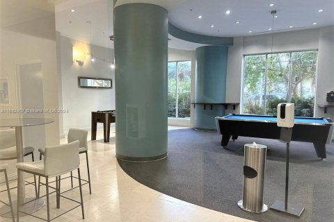 Condo in Hollywood, Florida, 1 bedroom  № 1415496 - photo 20