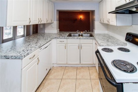 Villa ou maison à vendre à New Port Richey, Floride: 3 chambres, 111.2 m2 № 2102163 - photo 4