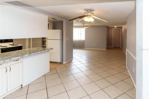 Villa ou maison à vendre à New Port Richey, Floride: 3 chambres, 111.2 m2 № 2102163 - photo 13