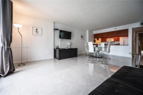 Copropriété à louer à Miami, Floride: 1 chambre, 76.64 m2 № 1830230 - photo 10