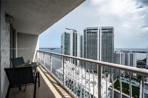 Copropriété à louer à Miami, Floride: 1 chambre, 76.64 m2 № 1830230 - photo 2