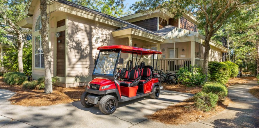 House in Miramar Beach, Florida 3 bedrooms, 184.88 sq.m. № 560464