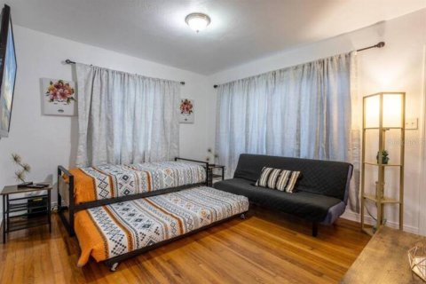 Снять в аренду квартиру в Орландо, Флорида 3 комнаты, 74.32м2, № 637031 - фото 3