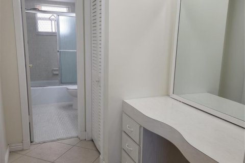 Copropriété à louer à Hollywood, Floride: 1 chambre, 72 m2 № 2290413 - photo 15