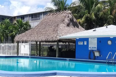 Copropriété à louer à Hollywood, Floride: 1 chambre, 72 m2 № 2290413 - photo 18