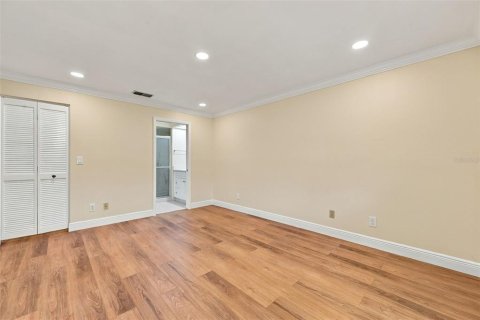 House in Palm Harbor, Florida 2 bedrooms, 113.34 sq.m. № 2387349 - photo 17