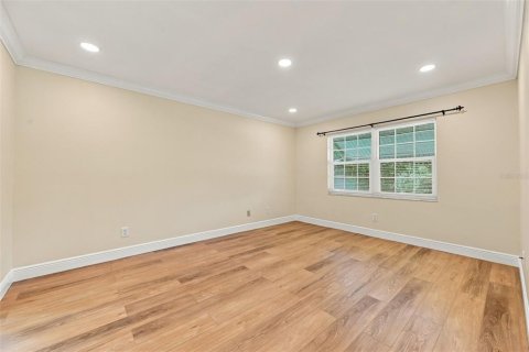 House in Palm Harbor, Florida 2 bedrooms, 113.34 sq.m. № 2387349 - photo 15