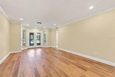 House in Palm Harbor, Florida 2 bedrooms, 113.34 sq.m. № 2387349 - photo 6