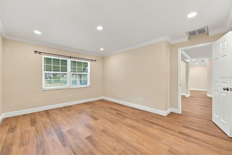 House in Palm Harbor, Florida 2 bedrooms, 113.34 sq.m. № 2387349 - photo 16