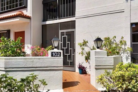 Condo à Boynton Beach, Floride, 2 chambres  № 2013779