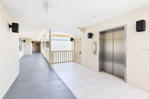 Copropriété à vendre à Rotonda, Floride: 3 chambres, 170.66 m2 № 2414898 - photo 2