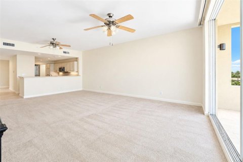 Copropriété à vendre à Rotonda, Floride: 3 chambres, 170.66 m2 № 2414898 - photo 14
