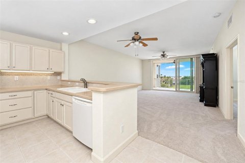 Copropriété à vendre à Rotonda, Floride: 3 chambres, 170.66 m2 № 2414898 - photo 18