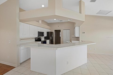Villa ou maison à vendre à Rotonda, Floride: 3 chambres, 172.71 m2 № 1569752 - photo 9