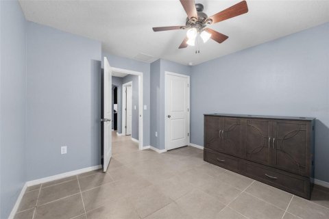 House in Newberry, Florida 4 bedrooms, 164.62 sq.m. № 2283649 - photo 10