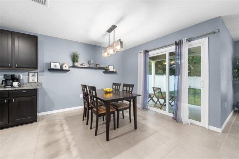 House in Newberry, Florida 4 bedrooms, 164.62 sq.m. № 2283649 - photo 18