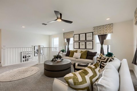 House in Lake Alfred, Florida 4 bedrooms, 249.91 sq.m. № 2133966 - photo 9