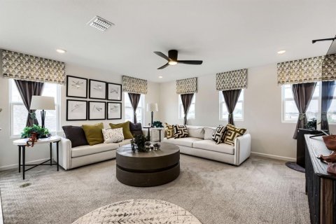House in Lake Alfred, Florida 4 bedrooms, 249.91 sq.m. № 2133966 - photo 8