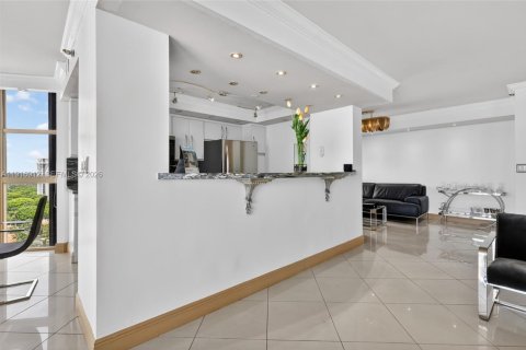 Copropriété à vendre à Miami, Floride: 2 chambres, 136.47 m2 № 2082550 - photo 15