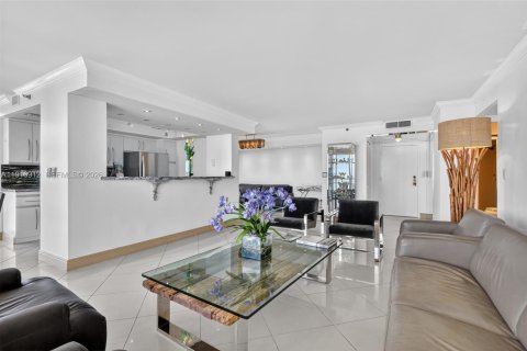 Copropriété à vendre à Miami, Floride: 2 chambres, 136.47 m2 № 2082550 - photo 4
