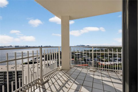 Copropriété à vendre à Miami, Floride: 2 chambres, 136.47 m2 № 2082550 - photo 29