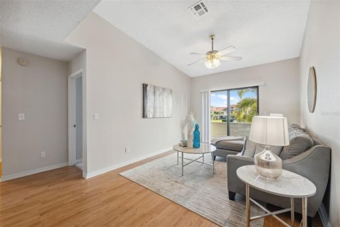 Touwnhouse à vendre à Dunedin, Floride: 3 chambres, 189.8 m2 № 1653577 - photo 16