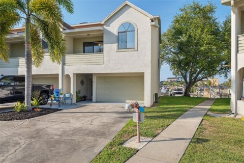 Touwnhouse à vendre à Dunedin, Floride: 3 chambres, 189.8 m2 № 1653577 - photo 4