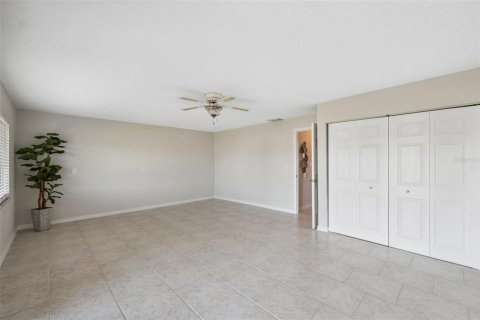 Touwnhouse à vendre à Dunedin, Floride: 3 chambres, 189.8 m2 № 1653577 - photo 13