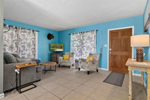 Casa en venta en Crystal River, Florida, 2 dormitorios, 83.61 m2 № 2208848 - foto 3