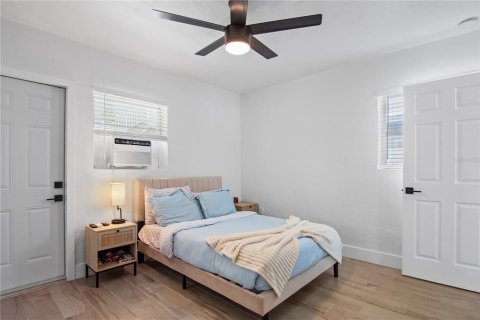 Duplex in Madeira Beach, Florida 2 bedrooms, 81.29 sq.m. № 2402721 - photo 19
