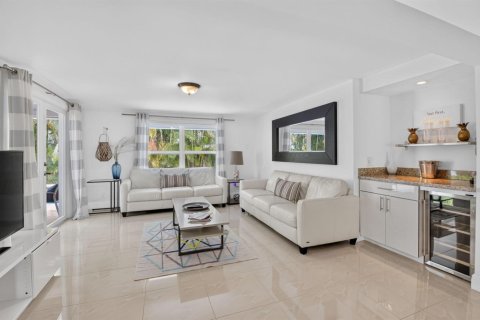 Villa ou maison à louer à Boca Raton, Floride: 3 chambres, 163.97 m2 № 2185294 - photo 18